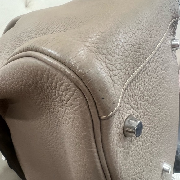 Hermes Lindy Taupe Leather Women's Bag - Picture 9 of 10